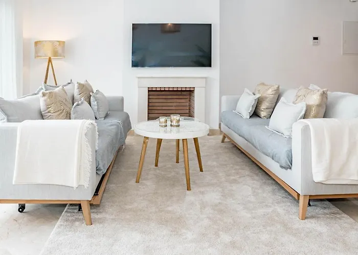 Pa18- Stunning Flat Gym Indoor And Outdoor Pool Estepona