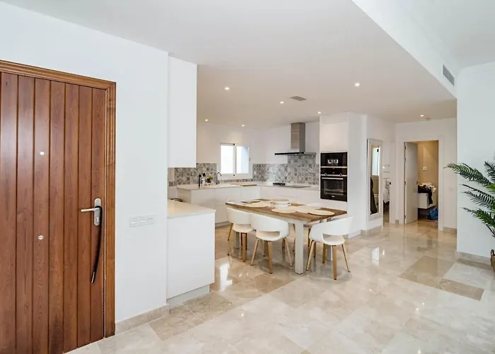 Pa18- Stunning Flat Gym Indoor And Outdoor Pool Estepona