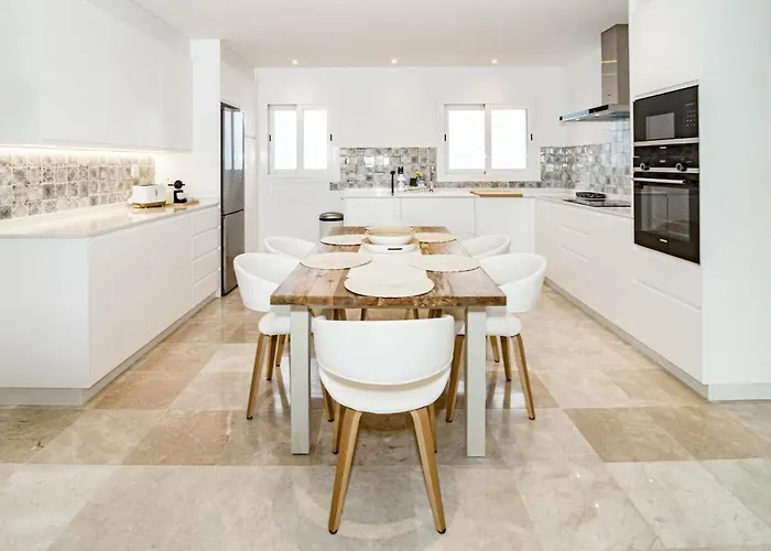 Pa18- Stunning Flat Gym Indoor And Outdoor Pool Apartment Estepona