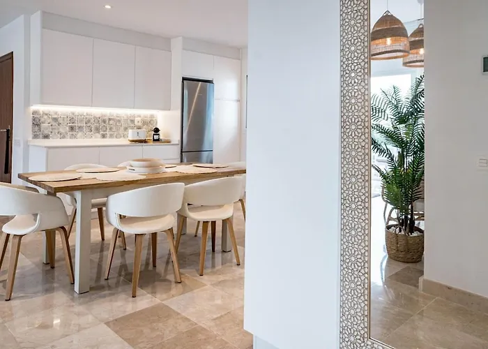 Pa18- Stunning Flat Gym Indoor And Outdoor Pool Apartment