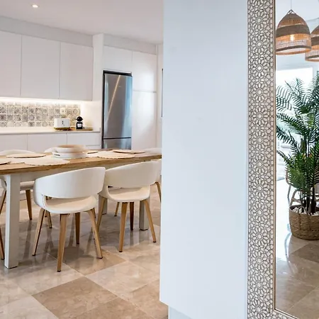 Pa18- Stunning Flat, Gym, Indoor And Outdoor Pool Эстепона