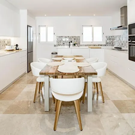 Pa18- Stunning Flat Gym Indoor And Outdoor Pool Apartment Estepona