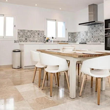 Pa18- Stunning Flat Gym Indoor And Outdoor Pool Apartment Estepona