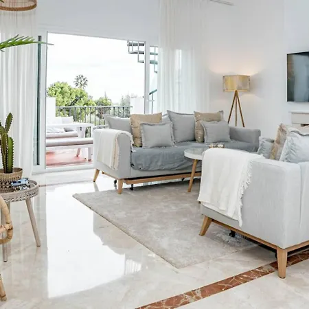Pa18- Stunning Flat, Gym, Indoor And Outdoor Pool *