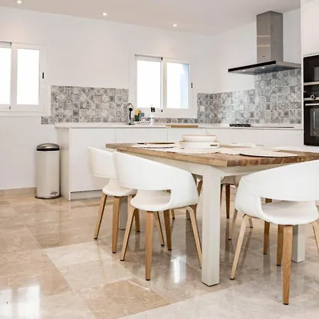 Pa18- Stunning Flat, Gym, Indoor And Outdoor Pool 아파트 *