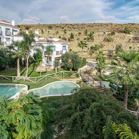 Pa18- Stunning Flat, Gym, Indoor And Outdoor Pool * Estepona