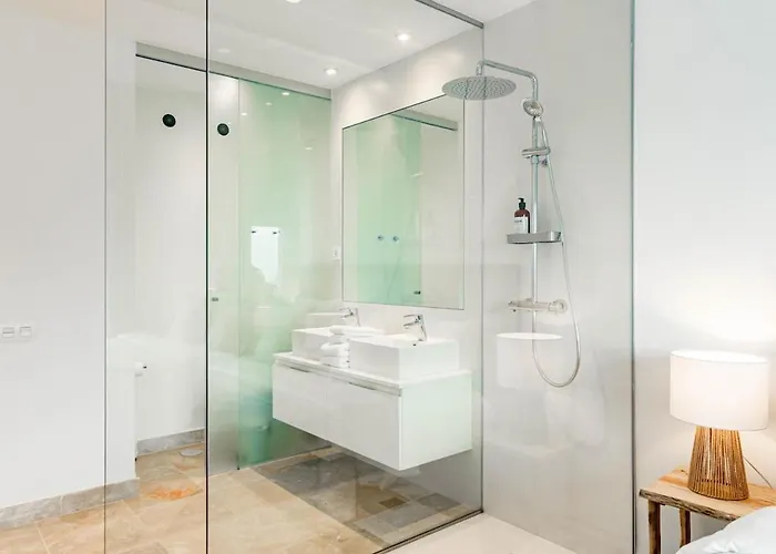 Pa18- Stunning Flat Gym Indoor And Outdoor Pool *