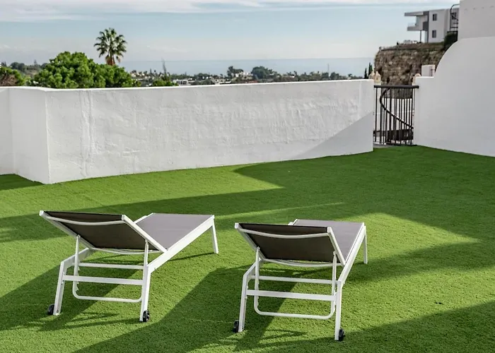 Διαμέρισμα Pa18- Stunning Flat Gym Indoor And Outdoor Pool Εστεπόνα