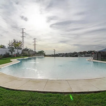 Pa18- Stunning Flat Gym Indoor And Outdoor Pool إِستيبونا